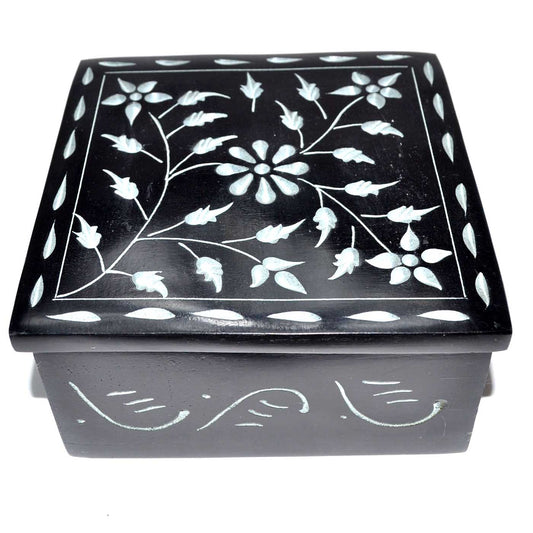 4 1/4" x 4 1/4" Floral soapstone box