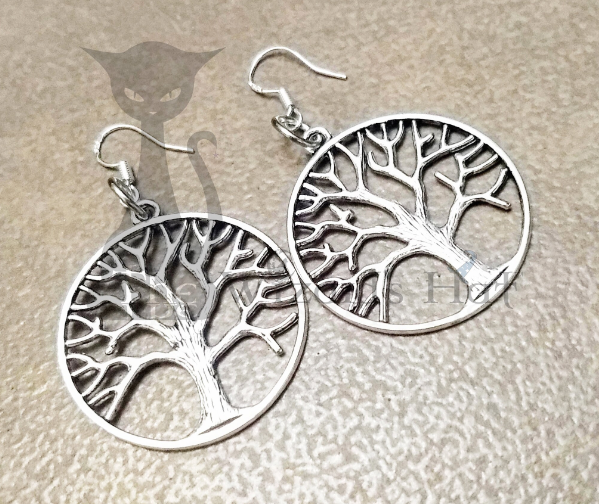 Tree of Life 3-Piece Jewelry and Accessory Set in Silver Tone: Necklace, Earrings, and Keychain
